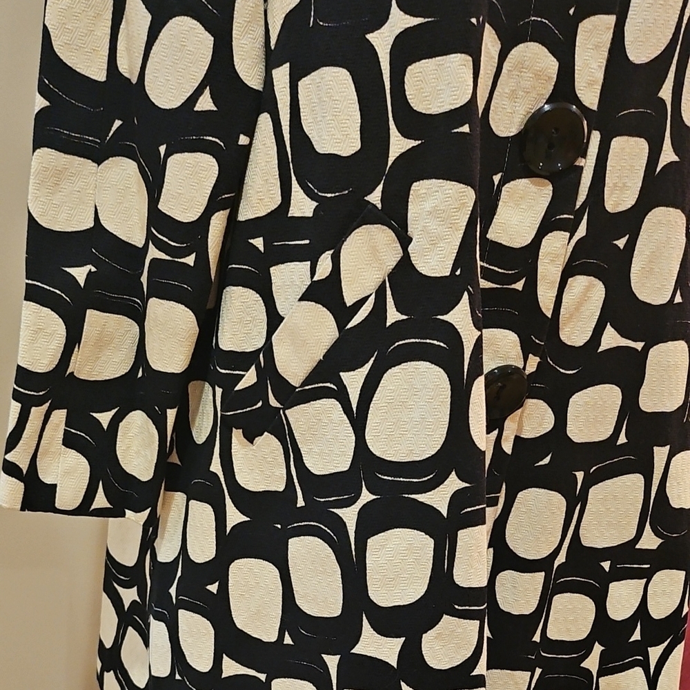Lafayette 148 New York Black and Cream Coat - Picture 2 of 4